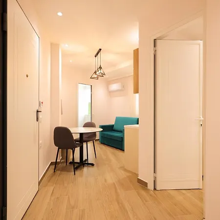 Grandstay Cozy * Durres