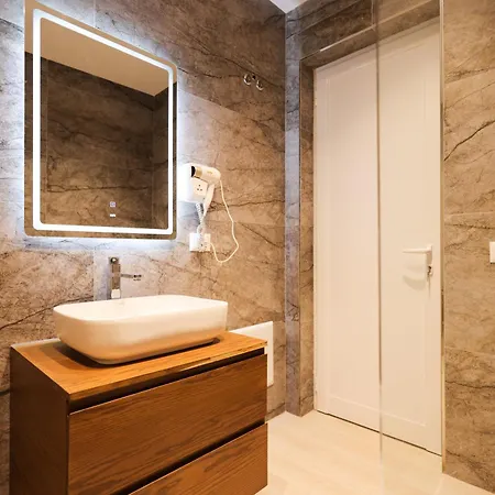 Grandstay Cozy Durres